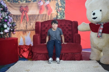 Foto - Inesquecível: chegada do Papai Noel reforça a magia do Natal em Nazaré Paulista