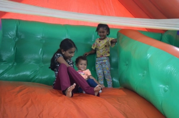Foto - Inesquecível: chegada do Papai Noel reforça a magia do Natal em Nazaré Paulista