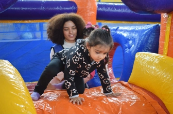 Foto - Inesquecível: chegada do Papai Noel reforça a magia do Natal em Nazaré Paulista