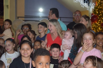 Foto - “Luzes da Esperança” transforma Nazaré Paulista e inaugura o Natal 2025 com emoção e brilho