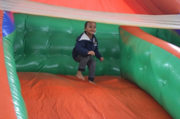 Foto - Inesquecível: chegada do Papai Noel reforça a magia do Natal em Nazaré Paulista
