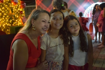 Foto - “Luzes da Esperança” transforma Nazaré Paulista e inaugura o Natal 2025 com emoção e brilho