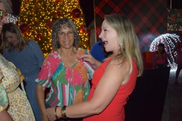 Foto - “Luzes da Esperança” transforma Nazaré Paulista e inaugura o Natal 2025 com emoção e brilho