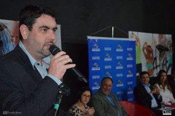 Foto - Noite de lançamento do Programa Criança Feliz em Nazaré Paulista 