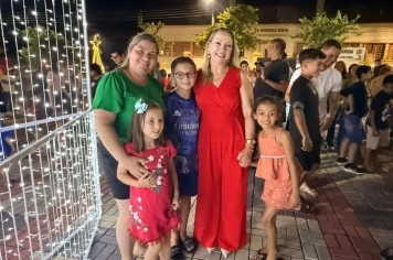 Foto - “Luzes da Esperança” transforma Nazaré Paulista e inaugura o Natal 2025 com emoção e brilho