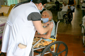 Covid-19: Nazaré Paulista realiza a vacinação de idosos no Lar São Vicente de Paulo