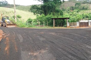 Estrada do Bairro Araújo passa por manutenções em Nazaré Paulista