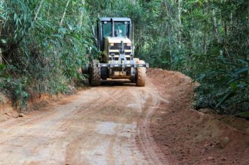 Departamento de obras recupera estradas rurais de Nazaré Paulista
