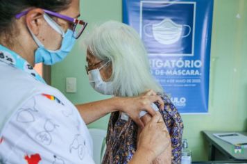 Prefeitura de Nazaré Paulista começou a vacinar idosos acima de 90 anos contra a Covid-19