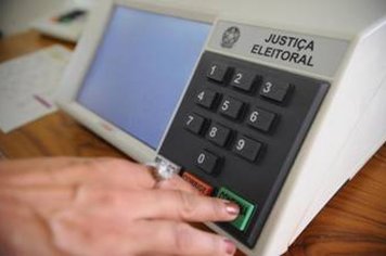 INFORMATIVO - Cartório Eleitoral Atendimento SEM AGENDAMENTO: nos dias 01/05 e de 05/05 a 09/05