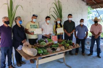 Produtores de Nazaré Paulista recebem Certificação Agroecológica