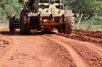 Prefeitura realiza obras de manutenção da Estrada dos Sauás no bairro Tanque Preto em Nazaré Paulista