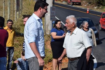 Prefeito inaugura primeiro trecho do Recapeamento do bairro do Cuiabá em Nazaré Paulista