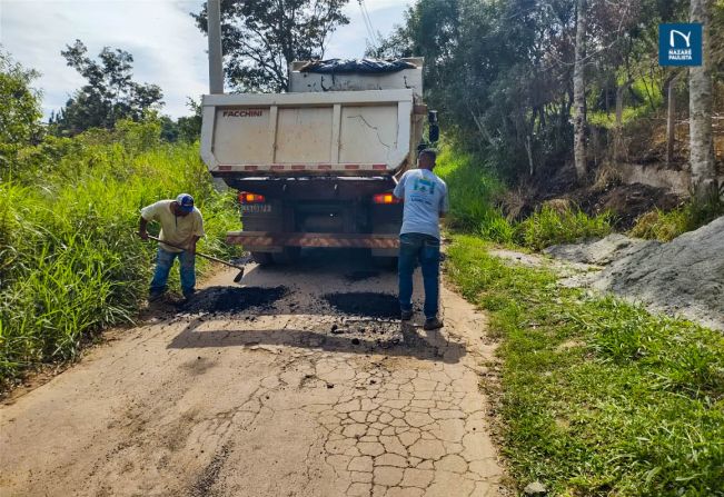 Prefeitura de Nazaré Paulista inicia operação tapa buracos em vias do município