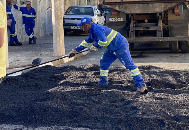 Mais segurança no trânsito para os pedestres, Prefeitura de Nazaré Paulista instala faixas elevadas na cidade
