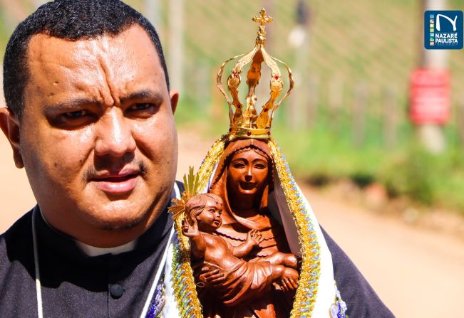 ROMARIA A CAVALO À CAPELA SANTA LUZIA FOI UM SUCESSO EM NAZARÉ PAULISTA