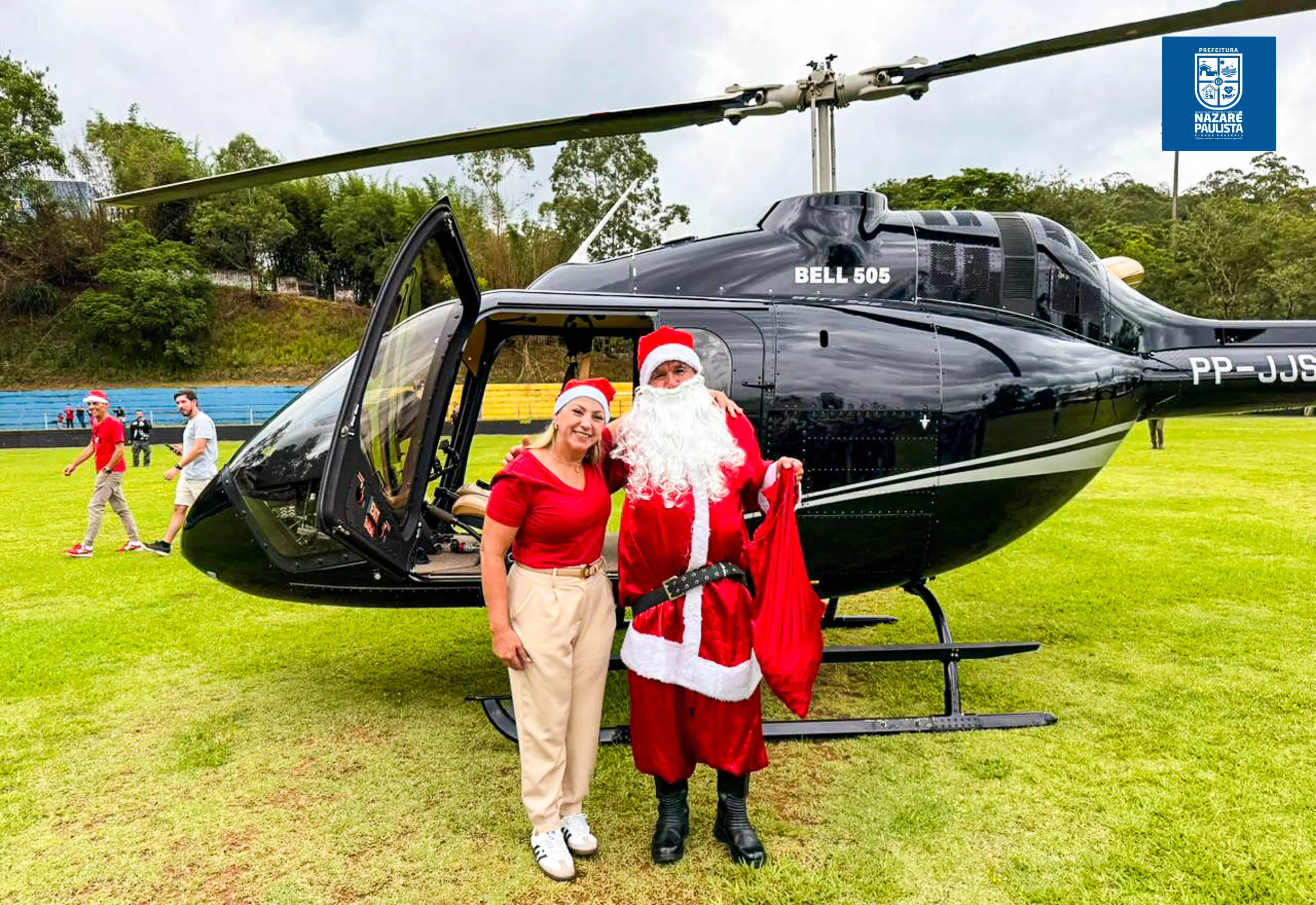 Inesquecível: chegada do Papai Noel reforça a magia do Natal em Nazaré Paulista