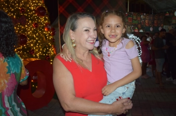 Foto - “Luzes da Esperança” transforma Nazaré Paulista e inaugura o Natal 2025 com emoção e brilho