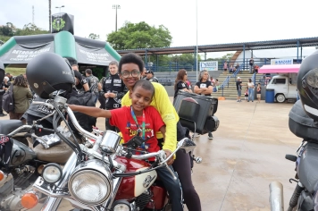 Foto - Inesquecível: chegada do Papai Noel reforça a magia do Natal em Nazaré Paulista