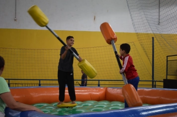 Foto - Inesquecível: chegada do Papai Noel reforça a magia do Natal em Nazaré Paulista
