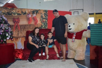 Foto - Inesquecível: chegada do Papai Noel reforça a magia do Natal em Nazaré Paulista