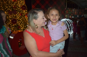 Foto - “Luzes da Esperança” transforma Nazaré Paulista e inaugura o Natal 2025 com emoção e brilho