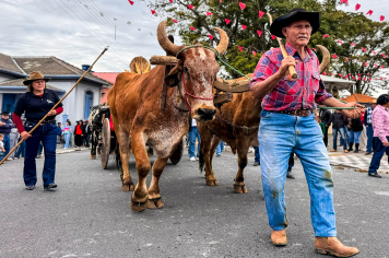 Chegada da Paçoca emociona Nazaré Paulista com fé, tradição e música no início da Festa do Divino 2025