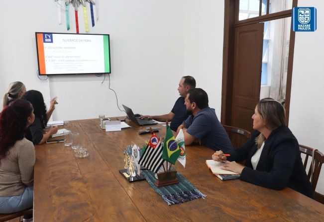Prefeitura de Nazaré Paulista discute melhorias para a Feira do Produtor Rural