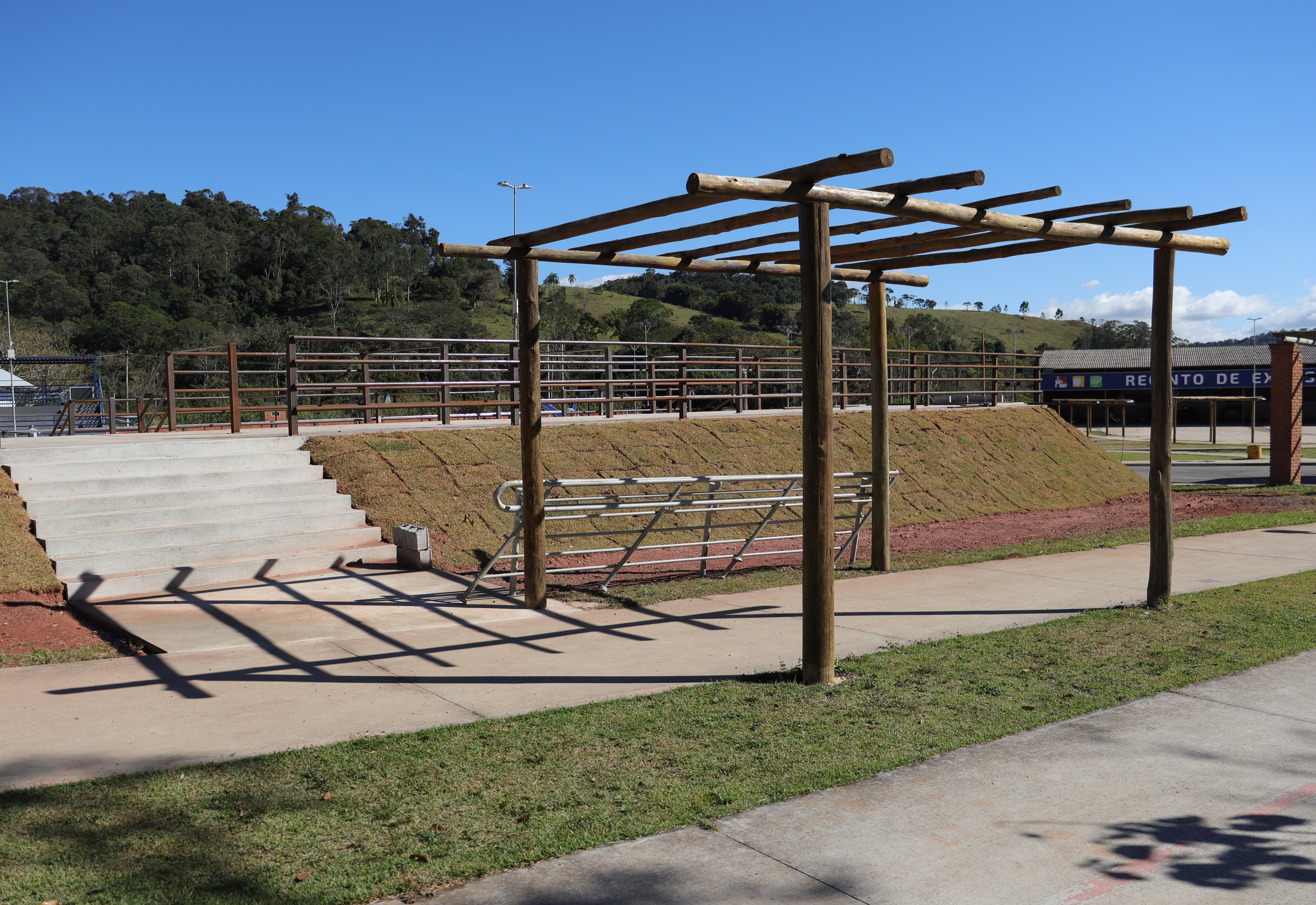 Prefeitura de Nazaré Paulista realiza melhorias em espaços públicos