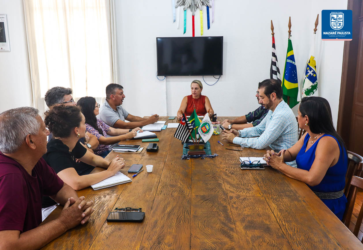 Prefeitura de Nazaré Paulista discute regularização fundiária em reunião com autoridades e especialistas