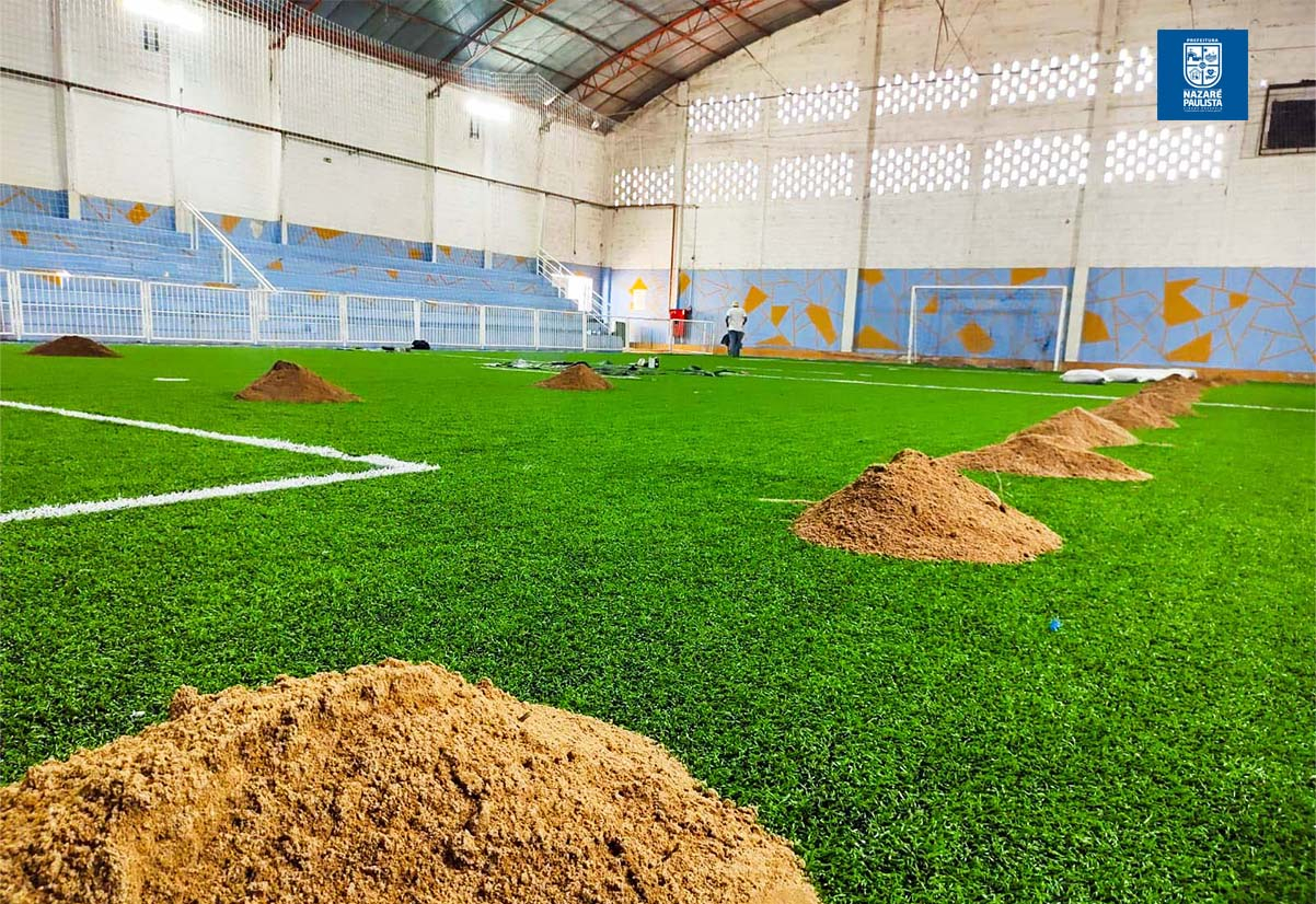 Prefeitura de Nazaré Paulista realiza manutenção no ginásio de esportes João Ramos Pinheiro