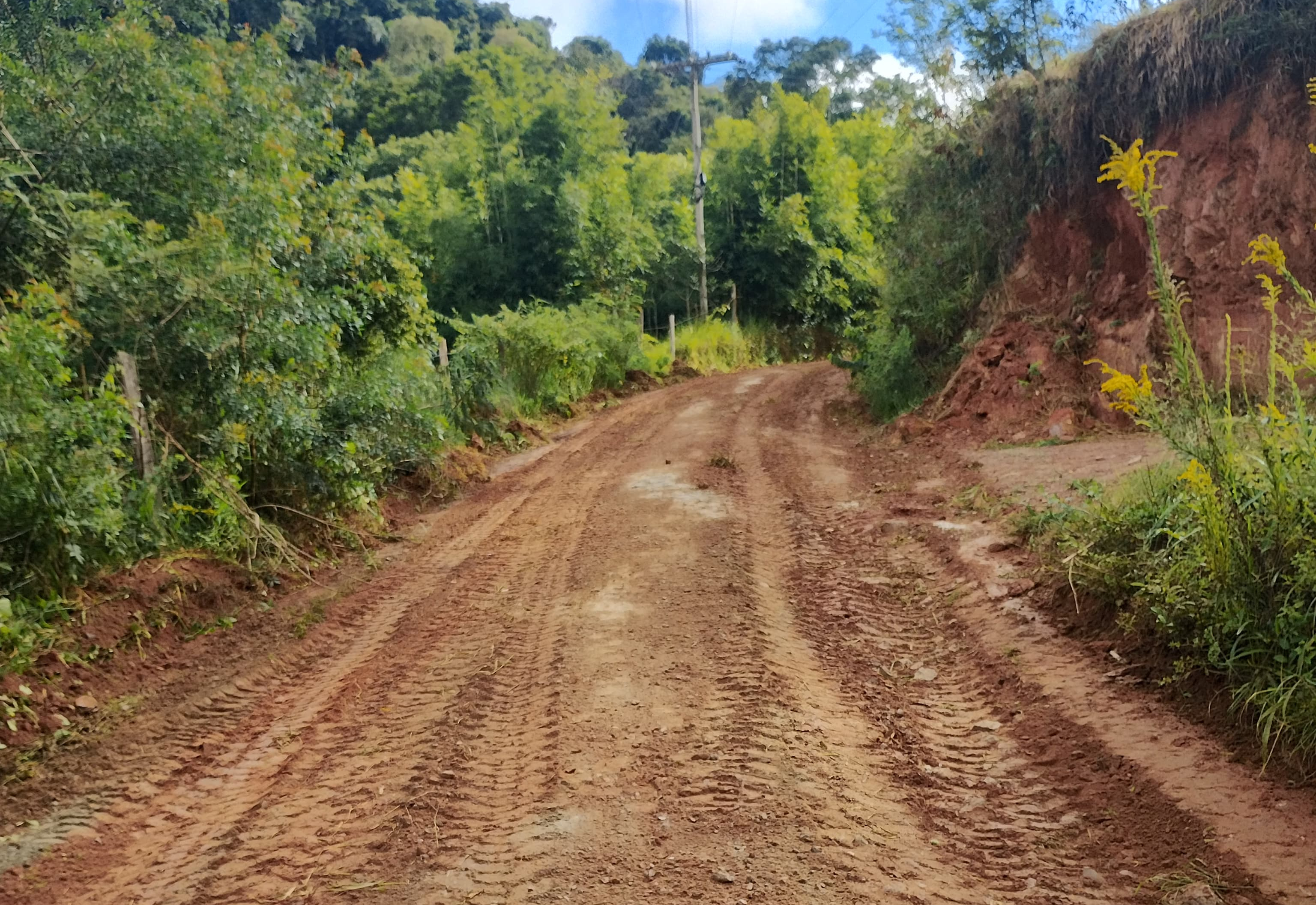 Estrada da Dobrada
